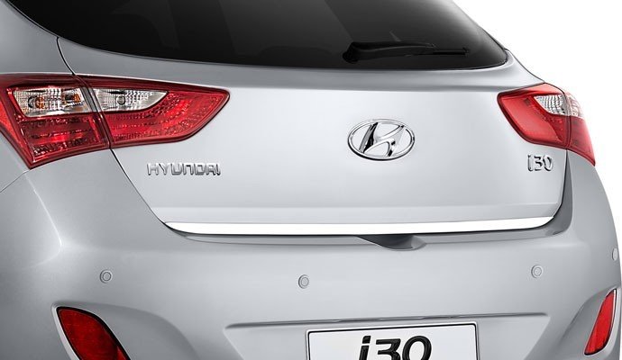 hyundai-i30-formlu-krom-bagaj-alt-cita-2012-uzeri-resim-4067 Hyundai i30 Formlu Krom Bagaj Alt Çıta 2012 Üzeri - Görsel 1